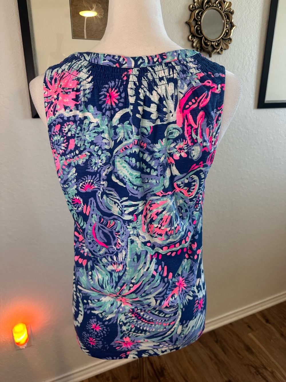 Lily Pulitzer Essie Sleeveless Floral Indigo Top - Picture 5 of 7